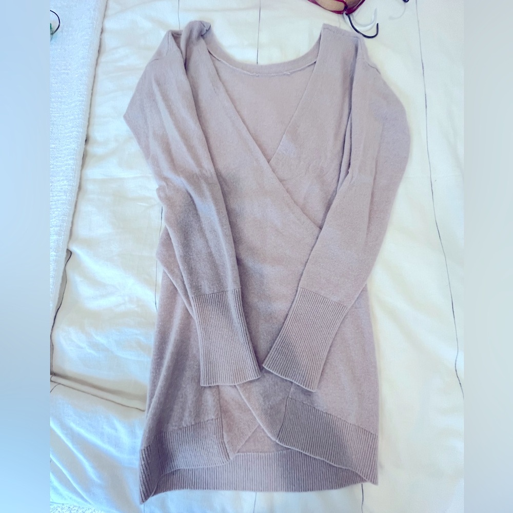 Athleta cashmere pullover sweater